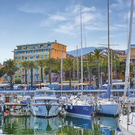 Nice In W/ 1 Bedrooms Lägenhet Sanremo